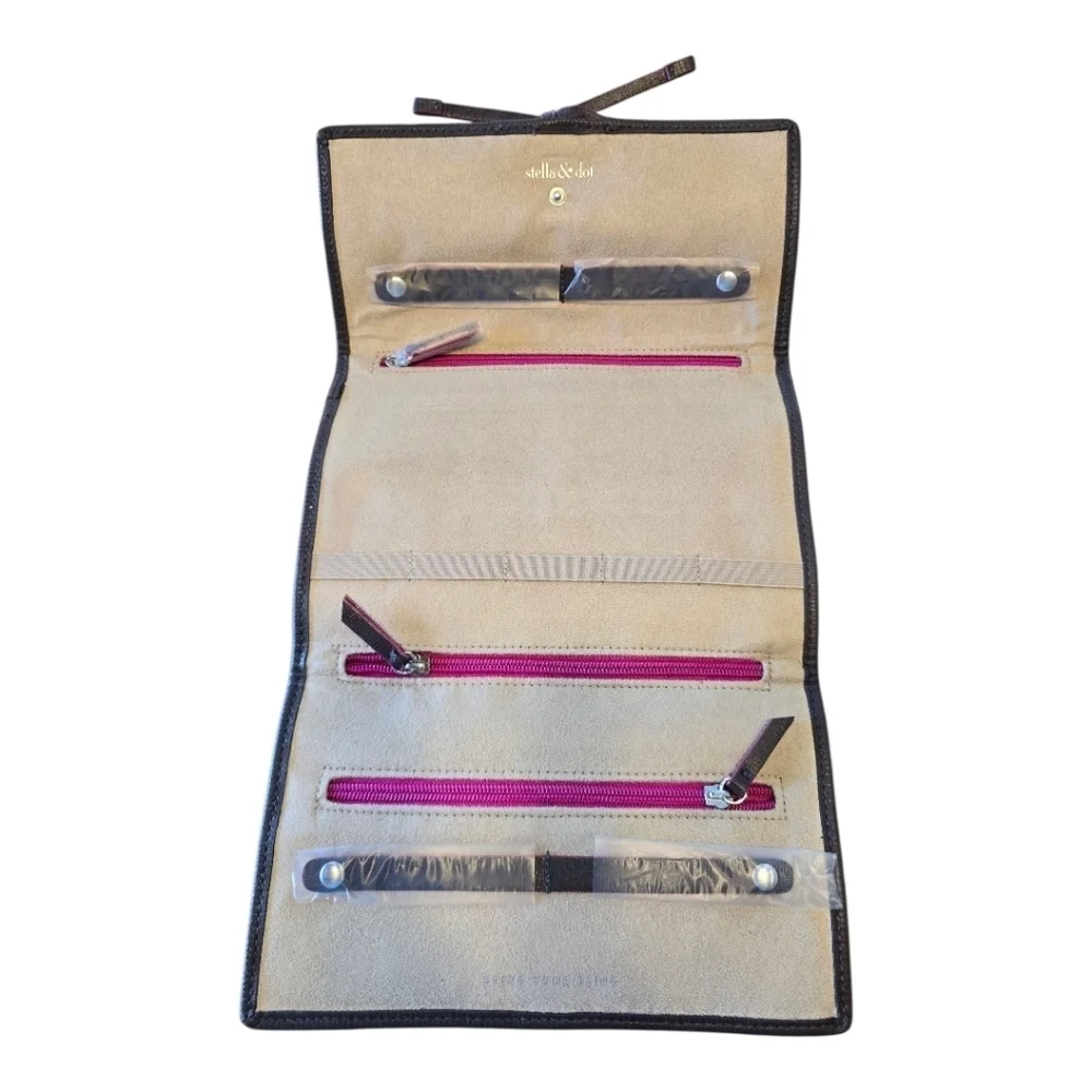 Stella & Dot Bring Your Bling Metallic Pewter Faux Leather Jewelry Case